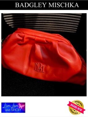 BADGLEY MISCHKA Clutch w/Chain, NWT